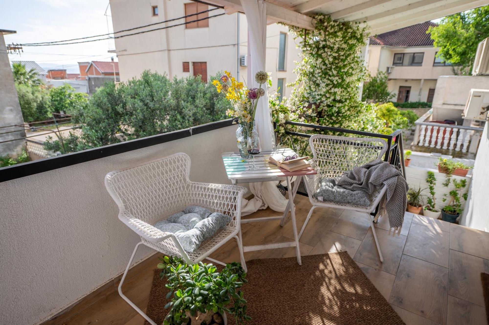 Guest House Mediterranea Pakoštane Buitenkant foto